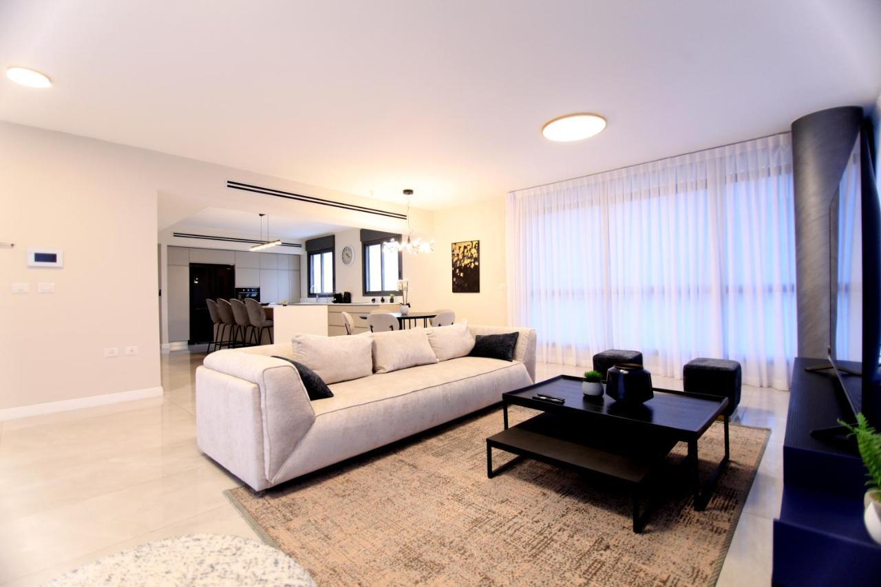 Mini Penthouse Near The Beach Netanya Exterior photo
