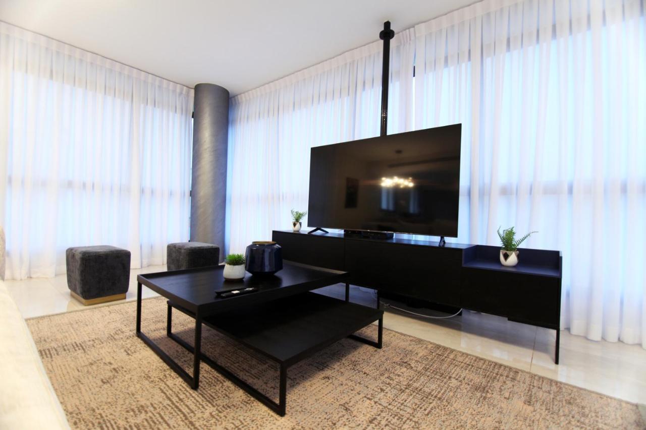 Mini Penthouse Near The Beach Netanya Exterior photo