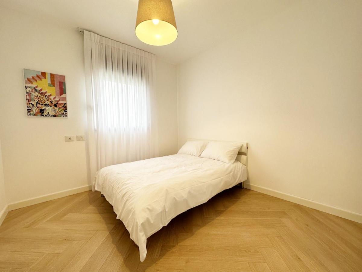 Mini Penthouse Near The Beach Netanya Exterior photo
